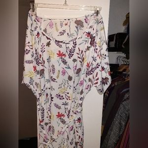 ModCloth 1X flowery tunic with belt